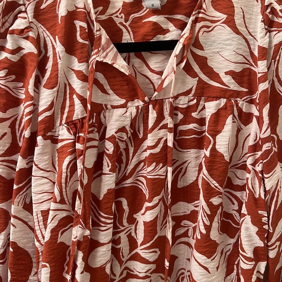 Target Blouse - Picture 2 of 3